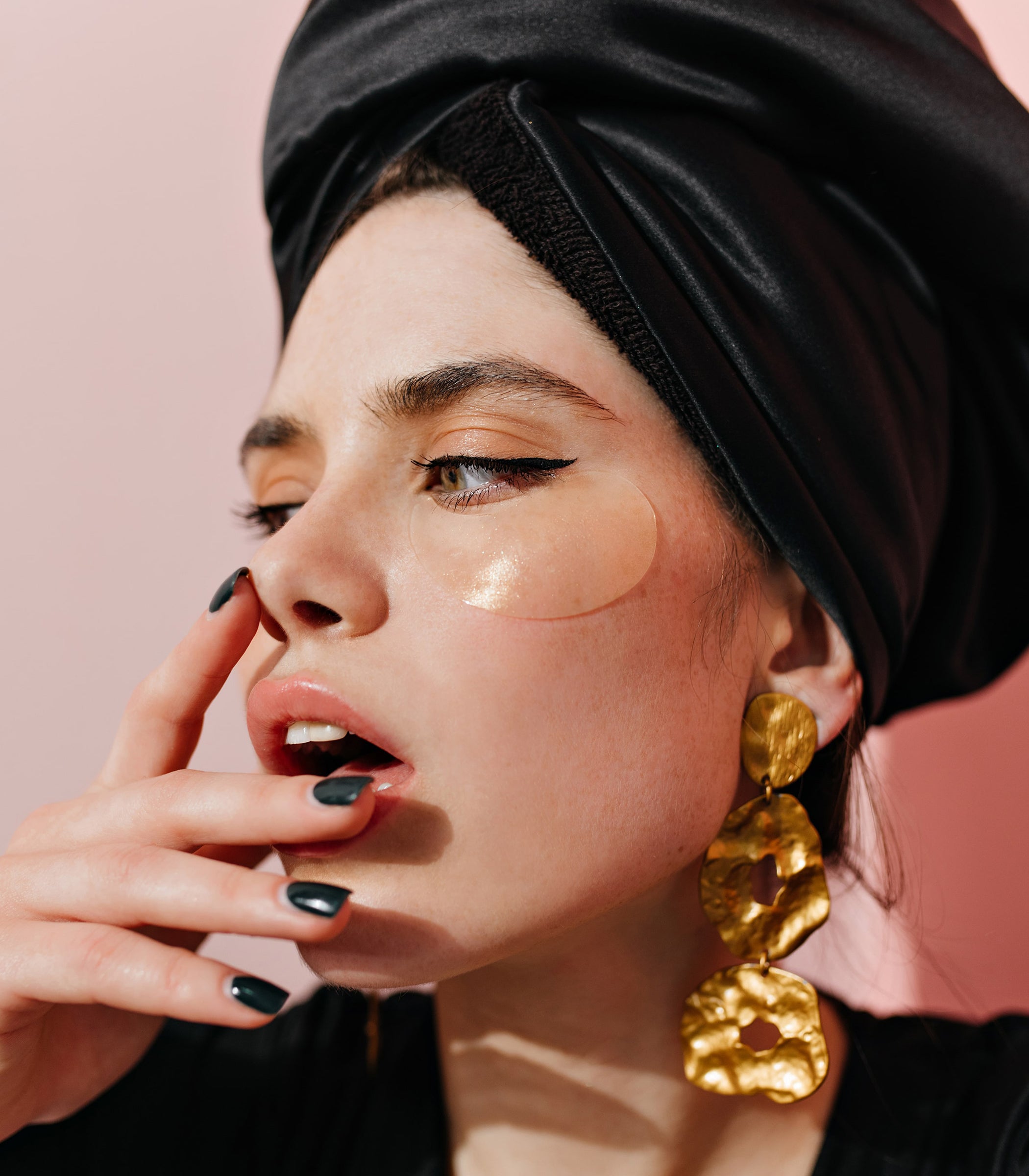 60PCS 24K Gold Eye Mask Anti Dark Circles Eye Patches for Puffy Eyes, Wrinkles, Fine Lines, Firming and Moisturizing Skincare